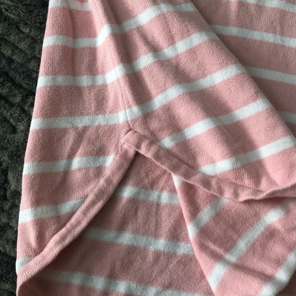 Sale: 5 for $10 - Jeanne Pierre lightweight sweater - Picture 4 of 4